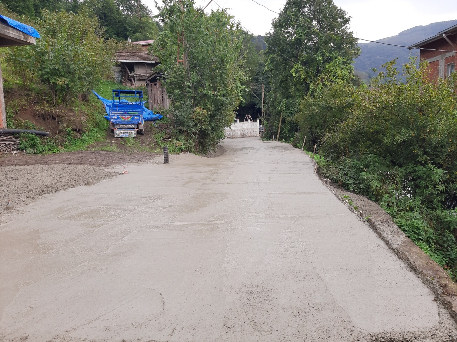 KUMRU’NUN MAHALLELERİ BETONLA BULUŞUYOR